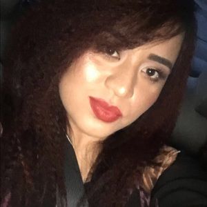 Meet your Posher, Alma